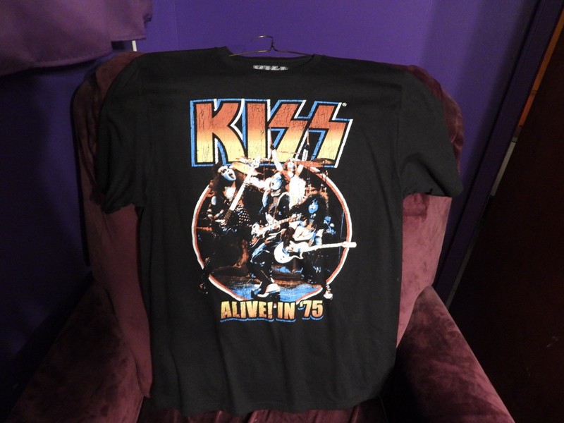Kiss Alive In ‘75  T-Shirt Shirt Medium Gene simmons Paul Ace Peter