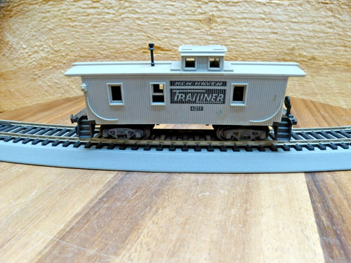Trailiner Revell escala HO 34' New Haven 4072 Cupula Caboose | Zustand: Used