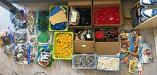 MASSIVE Vintage Lego Lot 50lbs with Minifigures, Castle, Western, Pirates + more