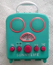 SUNNYLIFE Splash Proof AM/FM Radio/MP3 Player ~MINT GREEN~ Pink Dials~Great Con.