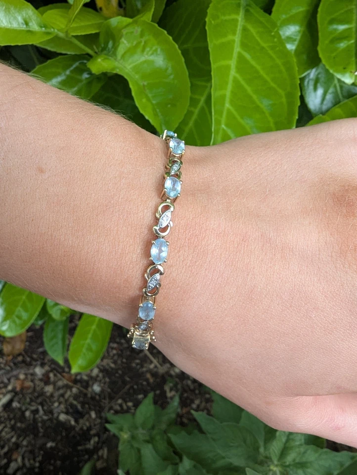 Vintage 9ct Yellow Gold & Diamond bracelet, Sky blue gemstone 0340. - Image 1 of 4