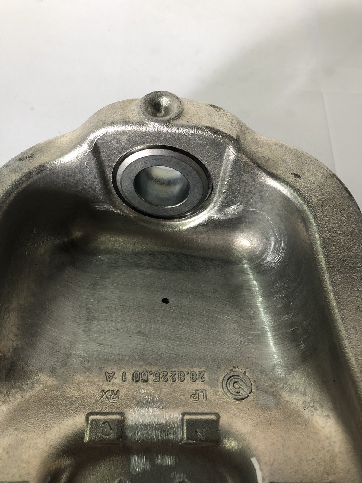 2007 - 2017 Maserati Grandturismo Quattroporte Front LH Spindle Knuclke 
