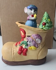 Vtg Jasco Christmas Ceramic Musical Boot  Animated Mouse Plays Deck The Halls 