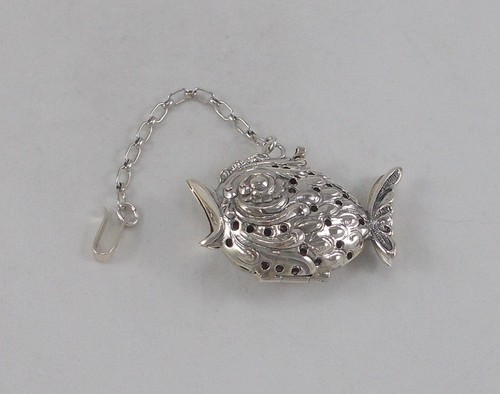 *RAR* Seltenes Teesieb in Fischform in 835er Silber von A. Bodemer - Picture 2 of 21