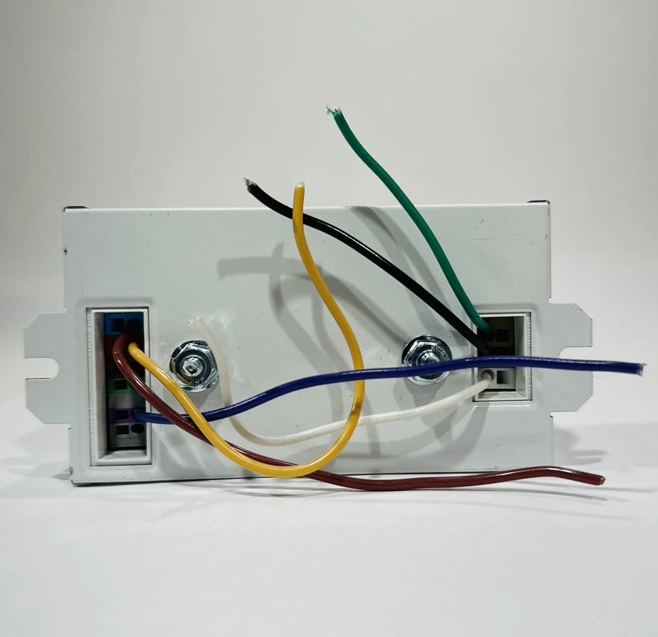 OSRAM OTi40w / 120-277 / 1A4 / DIM-1/J P/N 57352 40W Les Driver. - Image 3 of 3