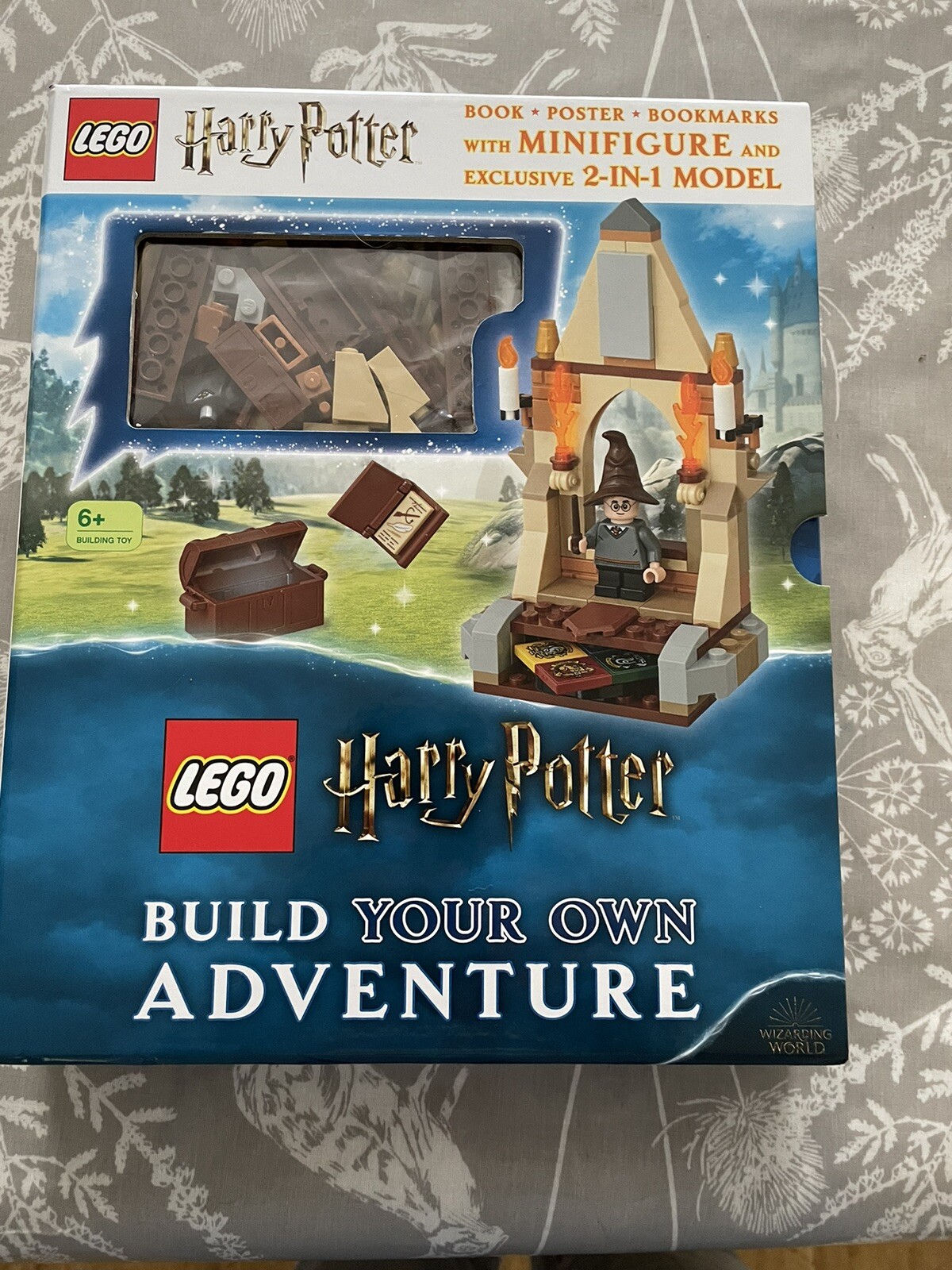 LEGO Harry Potter Build Your Own Adventure: With LEGO Harry Potter Minifigure
