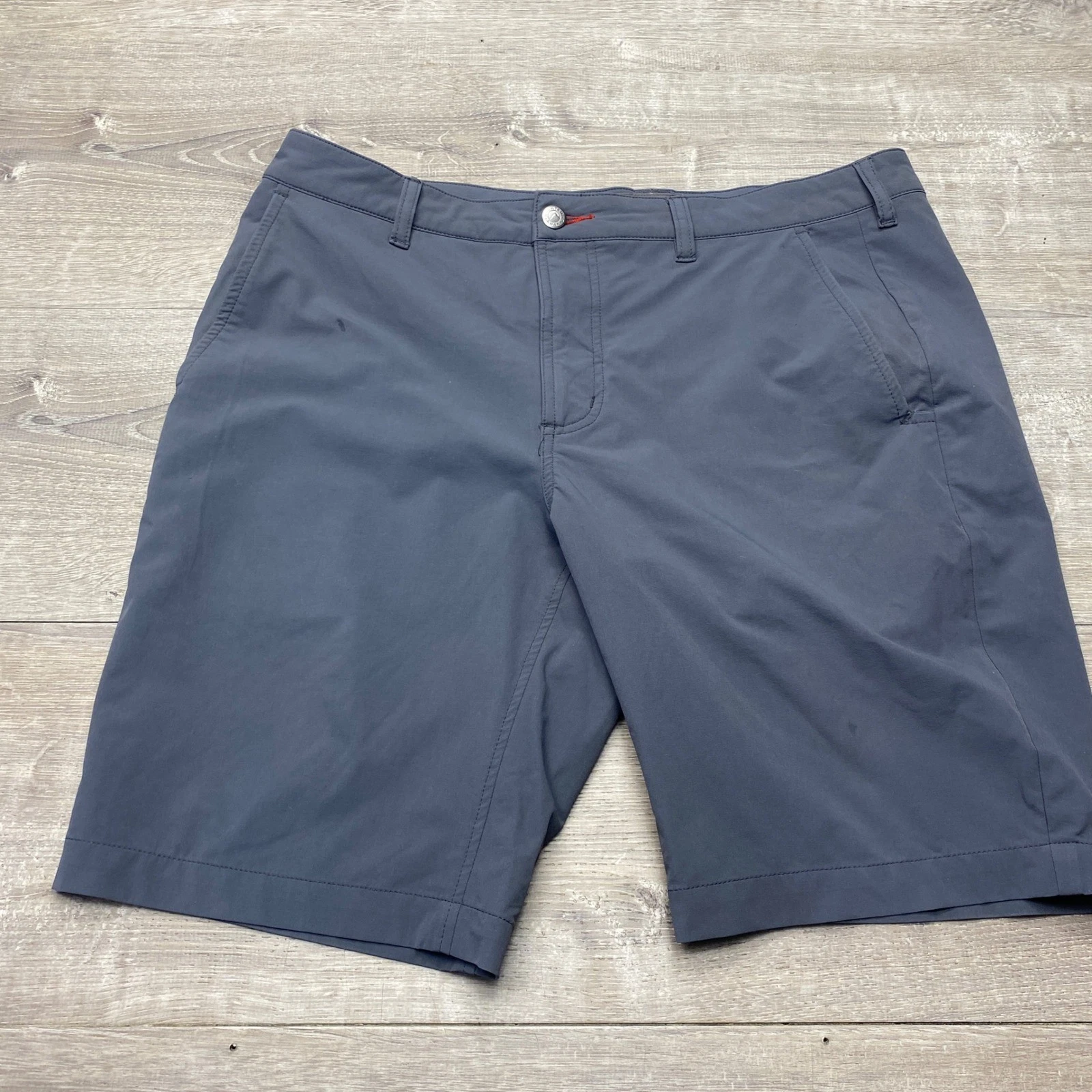 Mountain Khakis Shorts Modern Fit Mens 34 Gray Nylon Spandex Hiking Outdoor