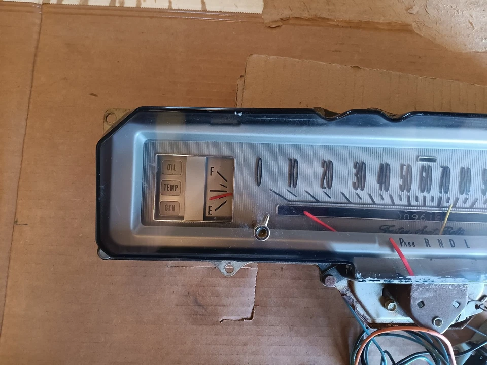 Buick Skylark GS 68 velocímetro tablero medidor grupo con configuración opcional de alerta de velocidad Foto 3 de 4