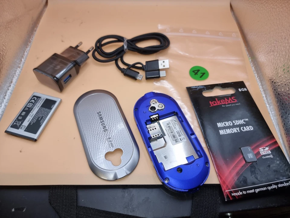 Samsung M7600 DJ Blau (Ohne SIM-Lock) 3G 3,2MP Radio Touch GPS MP3 Sehr Gut - Bild 3 von 4