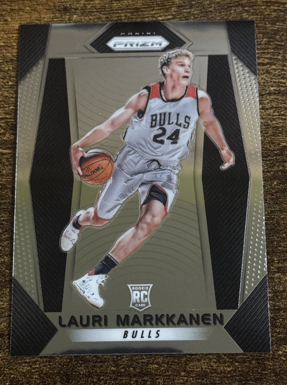 2017-18 Panini Prizm Rookie Lauri Markkanen #247 Chicago Bulls RC Jazz Free