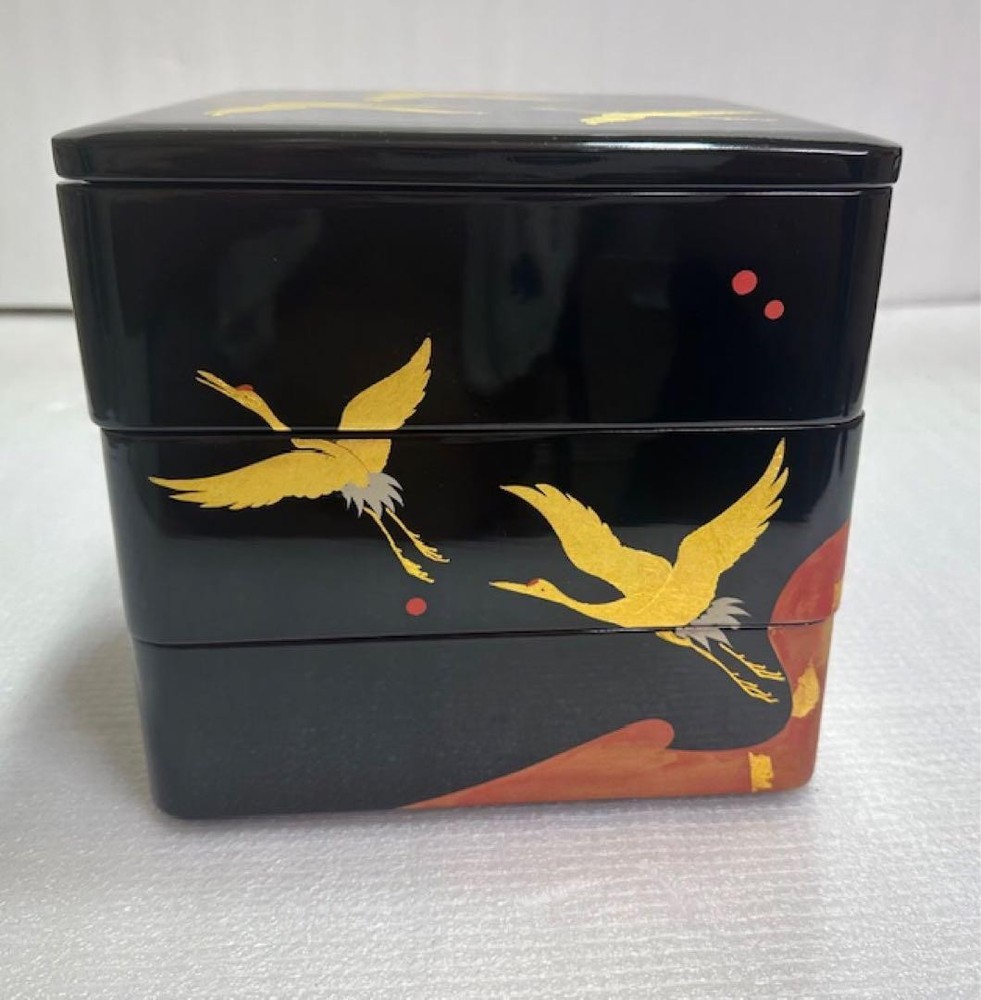 Jubako Bento Box Japanese 1 Echizen lacquer wooden three tiers black background