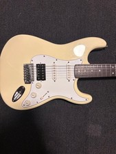 Guitarra eléctrica Stratocaster Squier Fender SSH