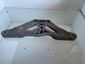 AUDI A6 4A2, C8 Getriebehalterung hinten 4F0599287 3.00 Diesel 2005 33210833