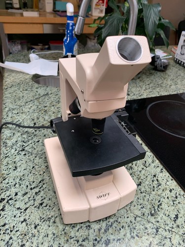 SWIFT M3500 SERIES MICROSCOPE ~ Parts or Repair - Picture 1 of 7