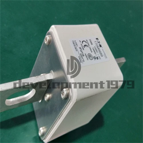 ONE NEW EATON BUSSMANN Fuse 170M6689 1250V 350A