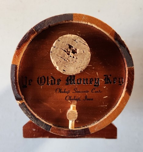 "Ye Olde Money Keg" Coin Bank From Okaboji , IOWA - Picture 1 of 3