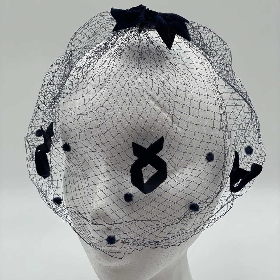 De colección Años 40 Azul Marino Fascinator Jaula para Pájaros Velo Red Puntos Sombrerería Iglesia Arco Caja Foto 2 de 4