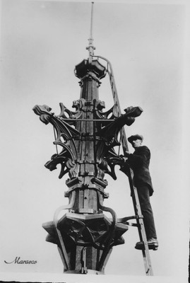 Postcard with installer from lightning rod at Strasbourg Cathedral 1960