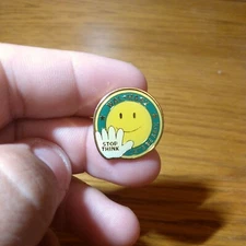 Wal-Mart Stop Think Let's Be Safe Safety Pin Yellow PinBack Smiley 90s Employee