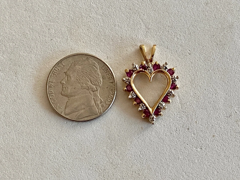 10K YELLOW GOLD DIAMOND & PINK SAPPHIRE HEART SHAPED PENDANT - Image 4 of 4