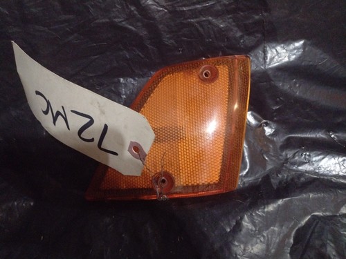 (72MC)1982 Honda Accord Front Corner Lamp Light Corner Marker RH 055-0343 - Picture 9 of 12