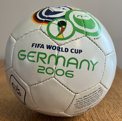 At Auction: Coupe du Monde 2006., Coupe du Monde 2006. Ballon officiel At Auction: Coupe du Monde 2006., Coupe du Monde 2006. Ballon officiel