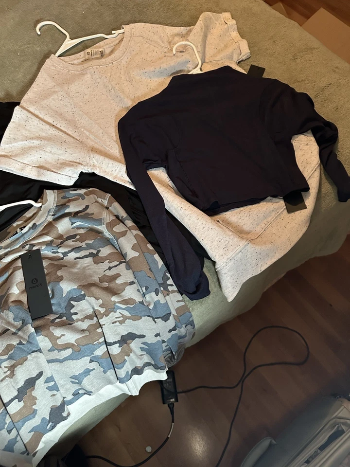 Mona B 运动服经销商套装散装批发 30 件上衣和裤子 S-L — 第 3/4 张图片