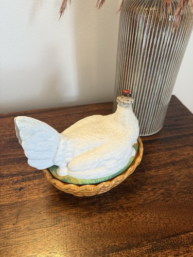 19th Century Vintage Staffordshire White Hen On Nest Basket Egg Holder - Picture 7 of 7