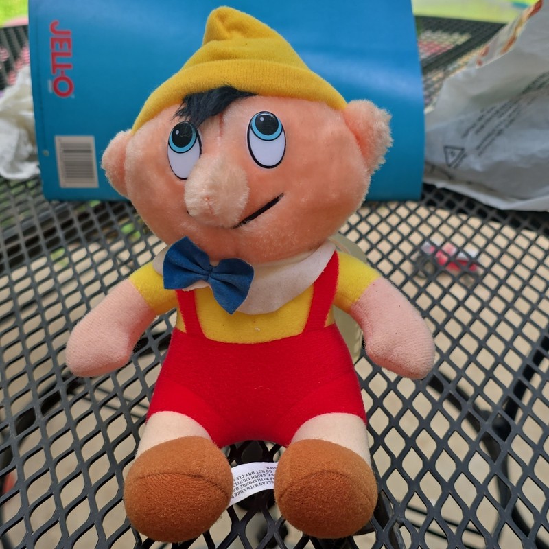 Walt Disney Productions Pinocchio Plush Doll 1985 Small Yellow Hat Red Overalls
