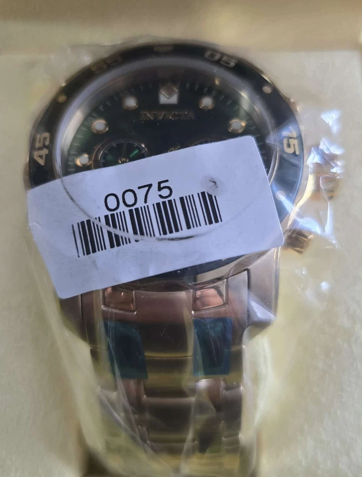 Invicta watch Pro Diver Ed RARE  NEW FACTORY BOX Model 0075 Trinite Night Glow - image 3 of 4