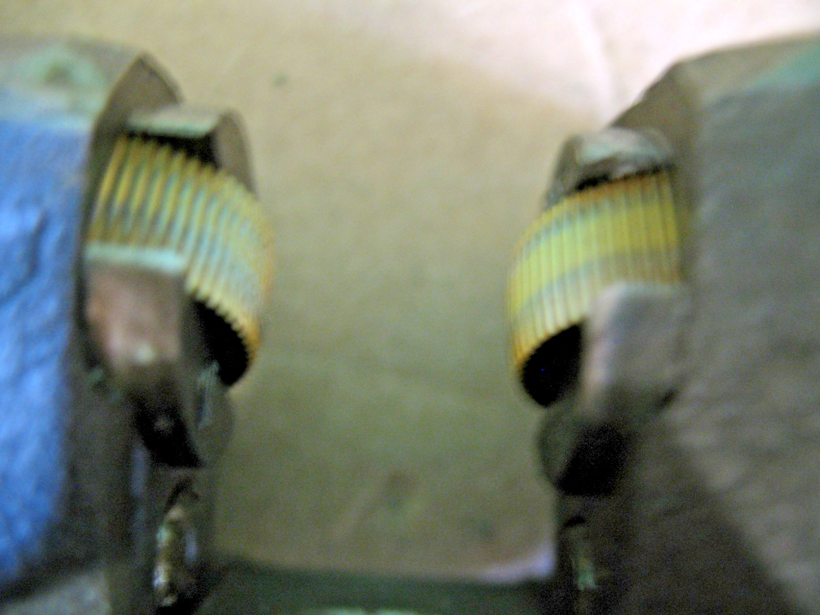 BROWN & SHARPE 3/4" SHANK KNURL TOOL HOLDER W/CONCAVE ACCTRAC 3/4 TO 1" ADAPTER