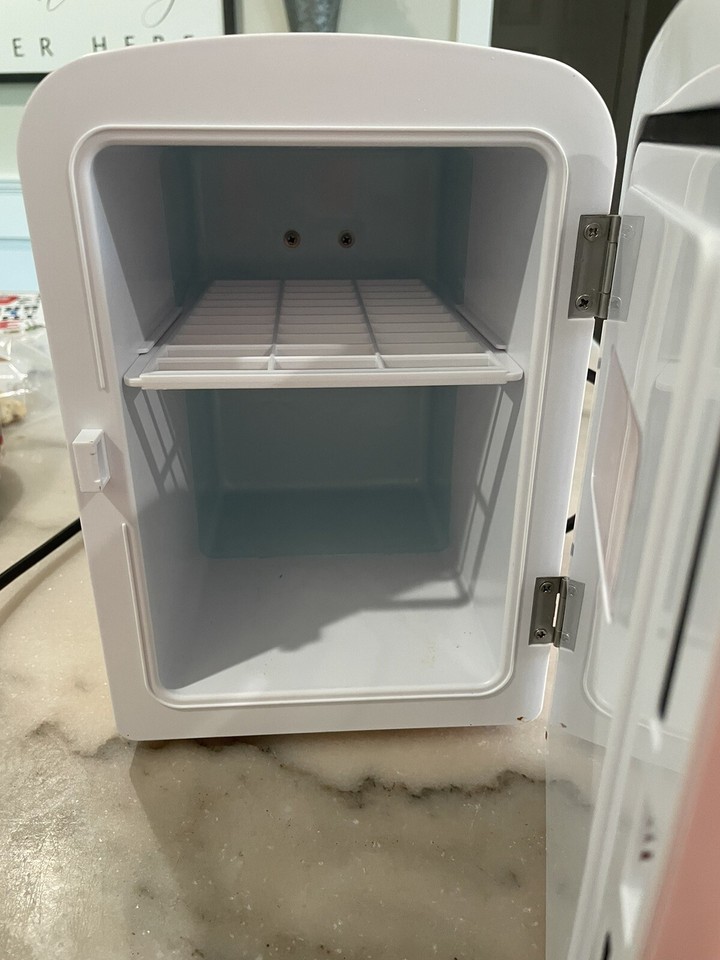 Frigidaire Retro 6Can Mini Fridge Pink EFMIS175PINK eBay