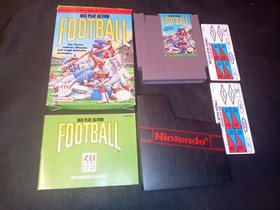 NINTENDO ENTERTAINMENT SYSTEM SPORT GAME LOT OF (2) NES FOOTBALL & SIDE POCKET