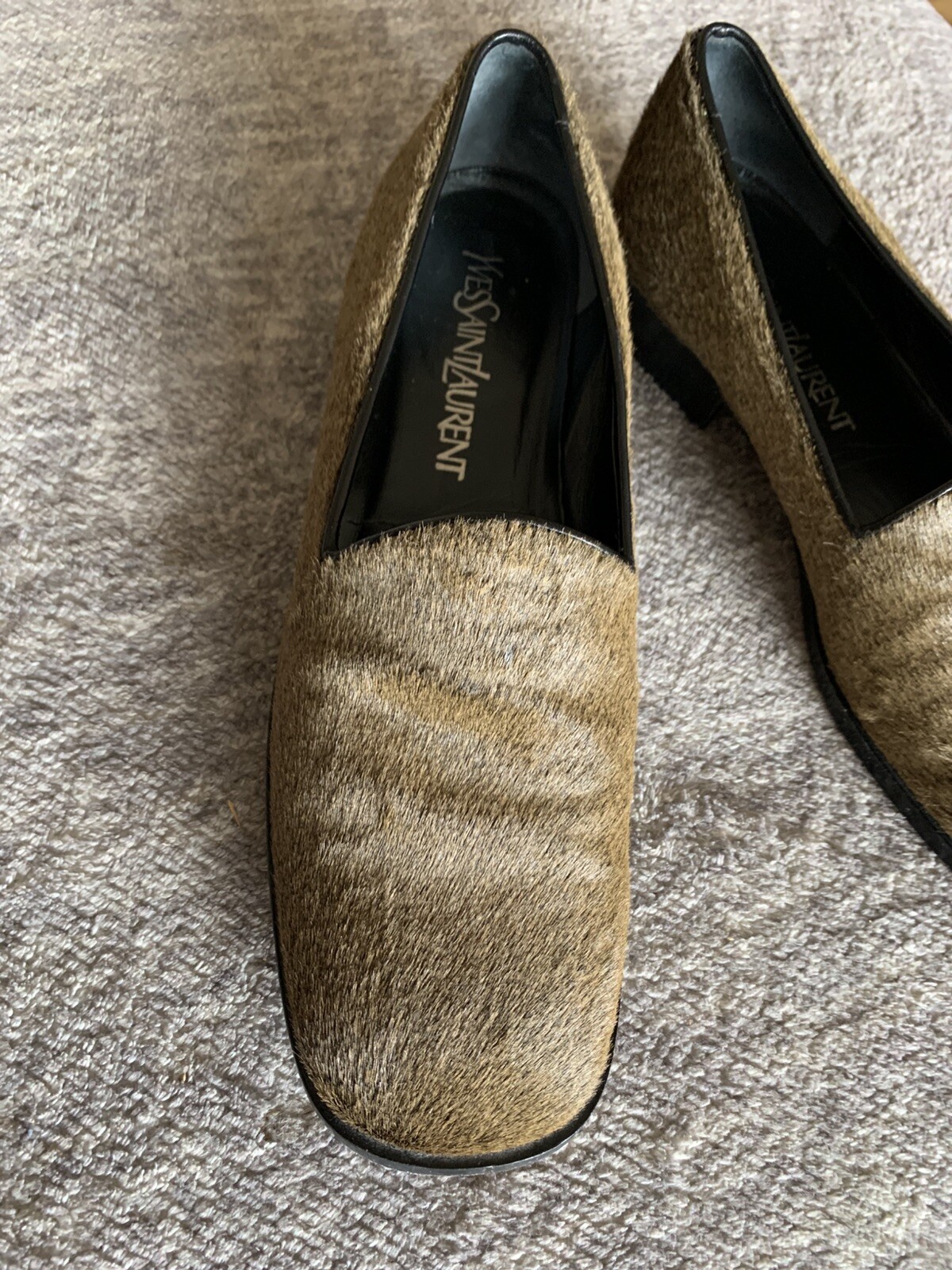 Scarpe mocassini slip on Yves Saint Laurent in pelle marrone ponyhair Taglia 7 5 M