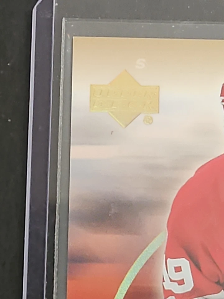 2003-04 Upper Deck Trilogy Steve Yzerman #33 Salón de la fama oro limitado/30 Foto 4 de 4