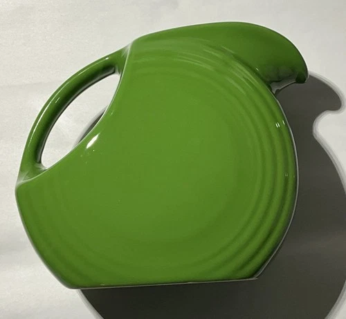 LARGE HOMER LAUGHLIN FIESTAWARE LARGE DISC PITCHER FIESTA  SHAMROCK