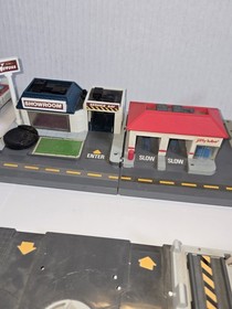 Vintage 1986 ,92 Micro Machines Mini Citys 10pc  Galoob  Not All Complete As Is