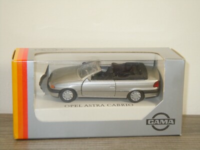 Opel Astra Cabrio - Gama Mini 1:43 in Box *57928