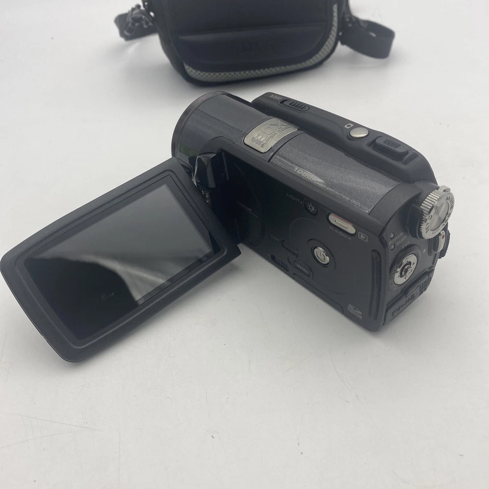 DXG-587V HD CAMCORDER-Black W/ Case - Image 3 of 4