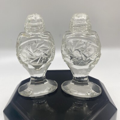 Vintage  Footed Crystal Salt & Pepper Shakers Pinwheel Star Of David *read