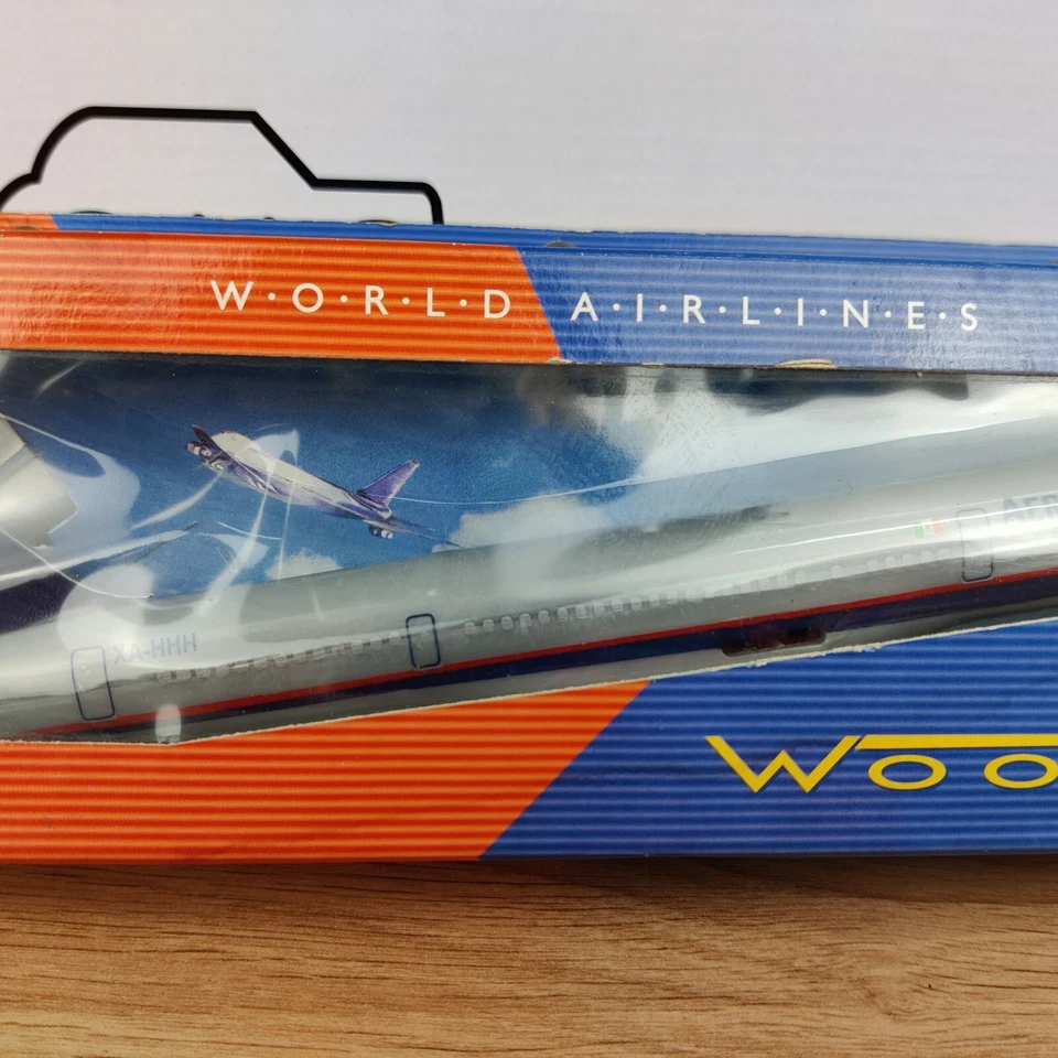 AEREO WOOSTER WORLD AIRLINES BOEING 757-200 AEROMEXICO 1:200 EN SCATOLA REF 6... - Immagine 3 di 4