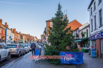 FOTO WEIHNACHTSBAUM ASHBY-DE-LA-ZOUCH DIE STADT WEIHNACHTSBAUM IST ETWAS KLEIN