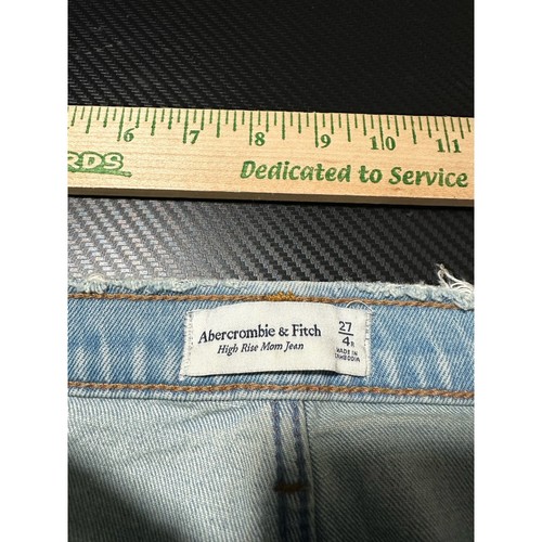 Abercrombie & Fitch High Rise Mom Jean Light Wash Size 27 / 4 Regular Distressed - Picture 3 of 12