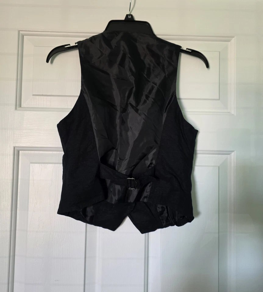 NY&CO Womens Size 6 Black Vest (Only Worn Once) - Image 2 of 4
