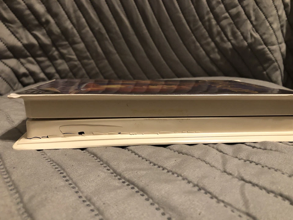 Vintage Walt Disney's Lady and the Tramp VHS 582 Black Diamond Prev. Owners Name - Image 4 of 4