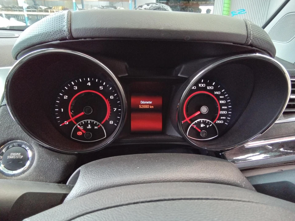 HOLDEN COMMODORE 05/13-12/17 DUAL FAN ASSEMBLY 6.2LT LS3 VF - image 2 of 4