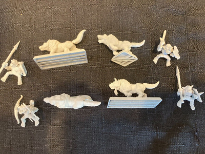 4 GAMES WORKSHOP GOBLIN WOLFRIDERS Primed,  Archer, 1 axe 2 spear bases Detailed