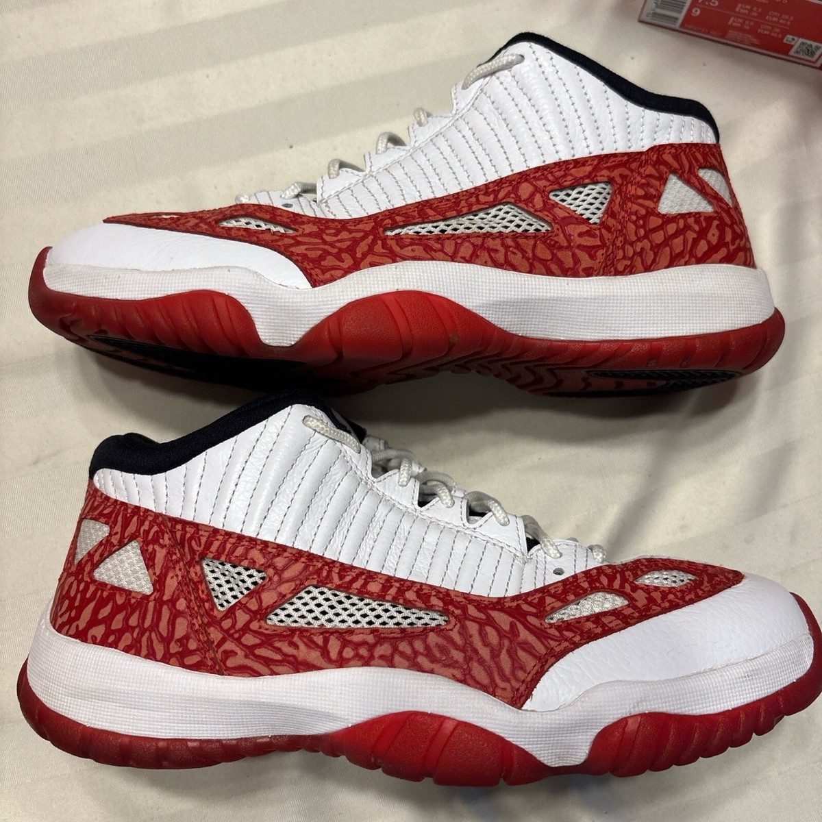 1*3様 Nike Air Jordan 11 Low \"Gym Red\" NEW Air Jordan 11 CMFT Low Men's Size 13 White/Gym Red-Black