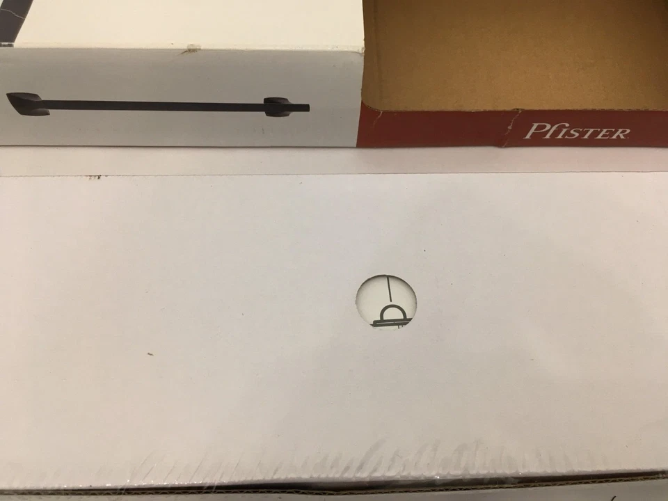 (1) NUEVO Toallero Pfister Venturi 18" - NEGRO MATE - BTB-VNC1B (sw) Foto 4 de 4