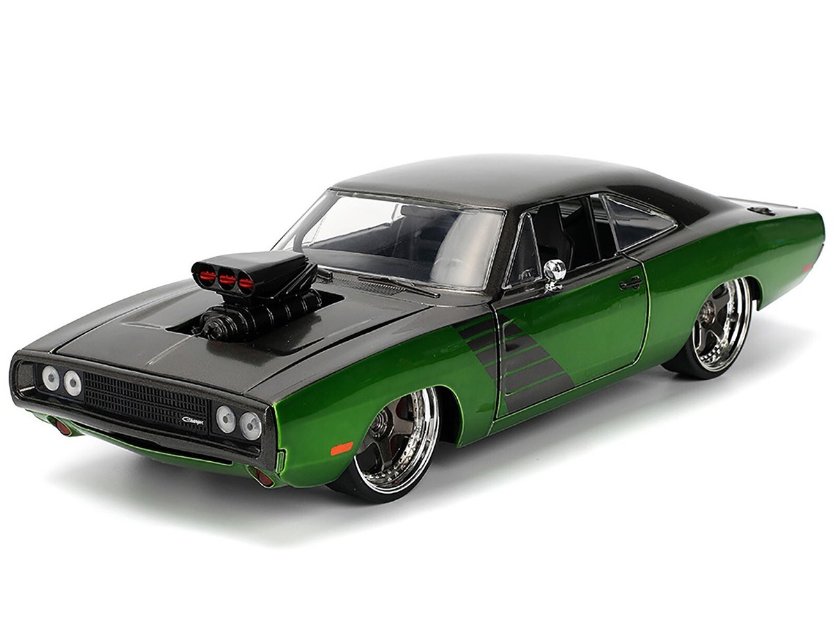 1970 DODGE CHARGER R/T DARK GRAY & GREEN 1/24 DIECAST MODEL